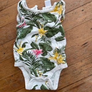 Super cute onesie with ruffle sleeves